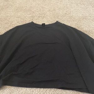 Black oversized crop top